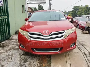Toyota Venza LE 4dr Wagon (2.7L 4cyl 6A) 2014 Red