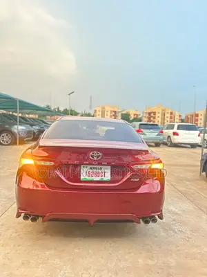 Toyota Camry XSE 4dr Sedan (2.5L 4cyl 6A) 2017 Red