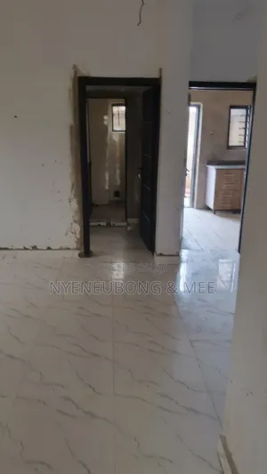 2bdrm Block of Flats in Phase 4 / Jikwoyi for rent