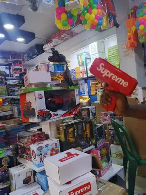 Battery Operated Supreme Spray Money Machine