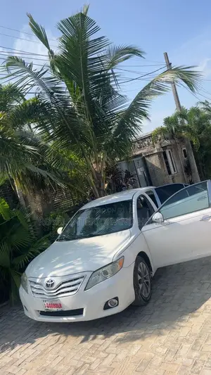 Toyota Camry SE 4dr Sedan (2.4L 4cyl 5A) 2007 White