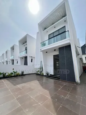 4bdrm Duplex in Chevron for sale