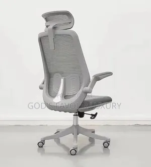 Modern Swivel Mesh Chair.