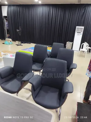Executive Office Visitors Chair.