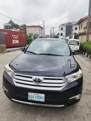 Toyota Highlander for Hire