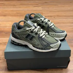 New Balance 1906r Dark Olivine/ Black Cement/ Timberwolf