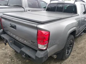 Toyota Tacoma 2017 Silver