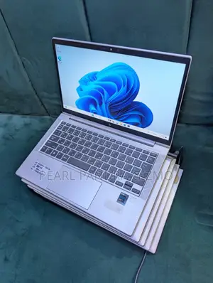 Laptop HP EliteBook 830 G8 16GB Intel Core i7 SSD 512GB
