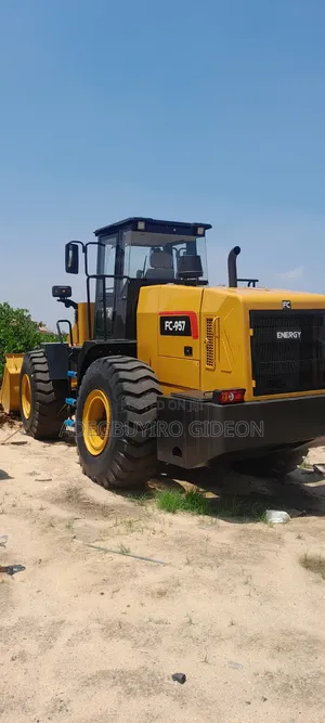 Payloader Fc 957 for Sale at Ikorodu