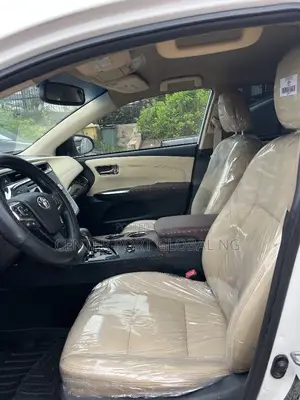 Toyota Avalon XLE 4dr Sedan (3.5L 6cyl 6A) 2015 White