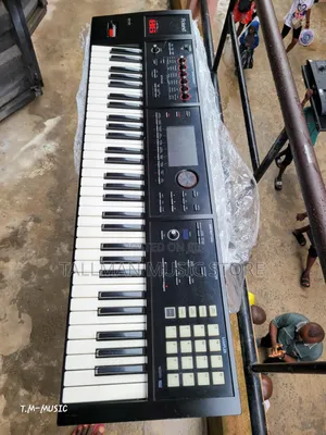 Roland Fantom F06
