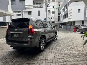 Lexus GX 460 2010 Gray