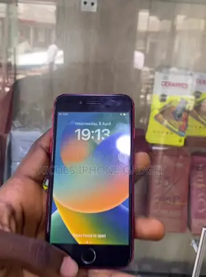 Apple iPhone 8 64 GB Red
