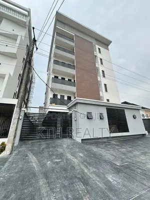 3bdrm Apartment in Lekki for sale