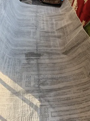 6.6 by 9.6 Silver Crested Turkish Center Rug
