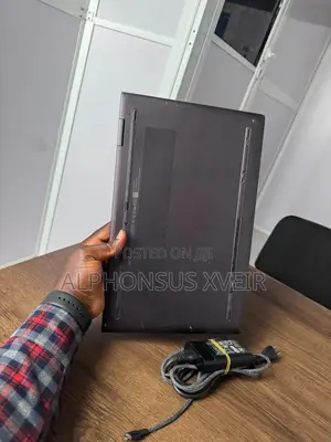 Laptop HP Envy 15 8GB AMD Ryzen 5 SSD 256GB