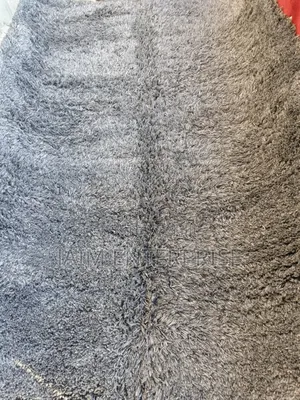 5 by 7 Long Strands Dark Gray Turkish Center Rug