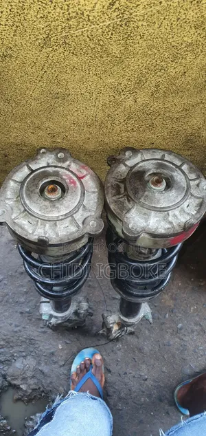 Set of Front Shock S5 ,A5 2018
