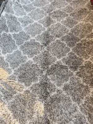 American Shaggy 5 by 7 Center Rug