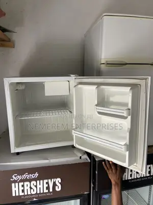 Clean Tokunbo Tabletop Fridge – Working Perfectly!