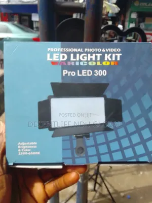 Led Pro 300 Light