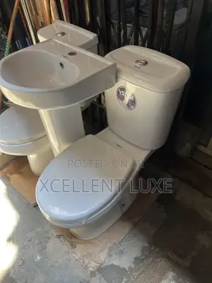 Vstar Wc  Set. With Quality Flushing System.