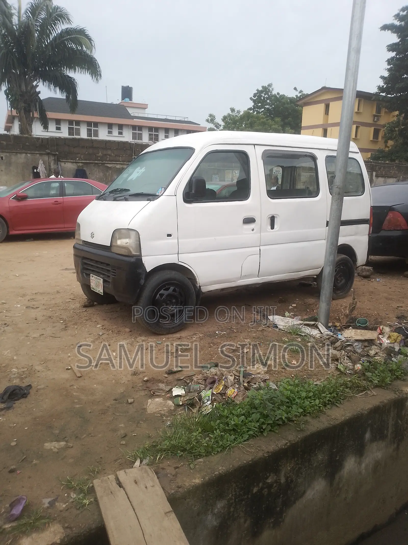 Suzuki Every 2012 White