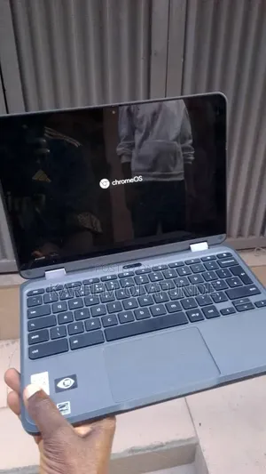 Laptop Lenovo Chromebook C330 8GB Intel Core i5 SSD 72GB
