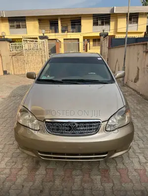 Toyota Corolla 2004 Gold