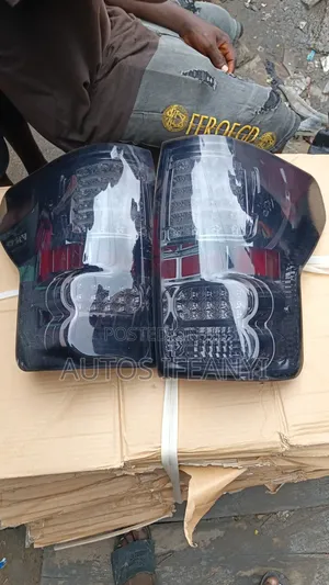 Rear Light for Toyota Tundra 2010 (Led) Still Available
