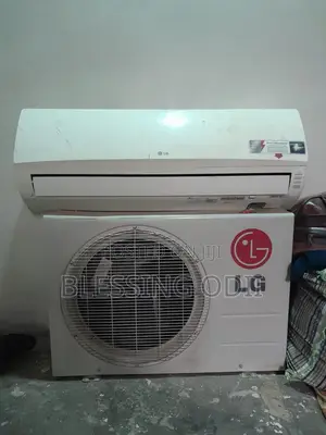 Lg 1.5hp Low Voltage Ac Barley Used With Accessories