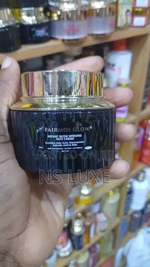 Fairmos Glow Instant Whitening Face Cream