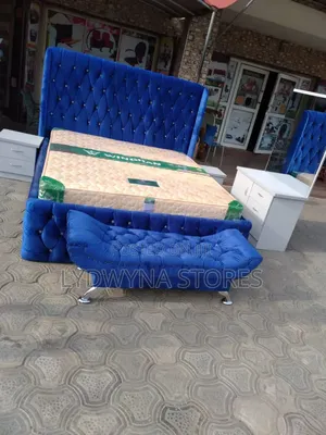 Luxury Comfortable Quality Complete Set of 6by6 Button Bedframe