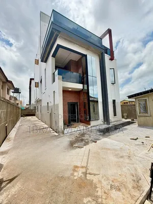 5bdrm Duplex in Magodo Gra Phase1 for sale