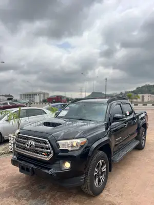 Toyota Tacoma 4dr Double Cab 2016 Black