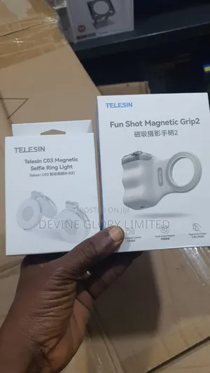 Telesin Fun Shot Magnetic Grip 2 Camera Handle for Phones
