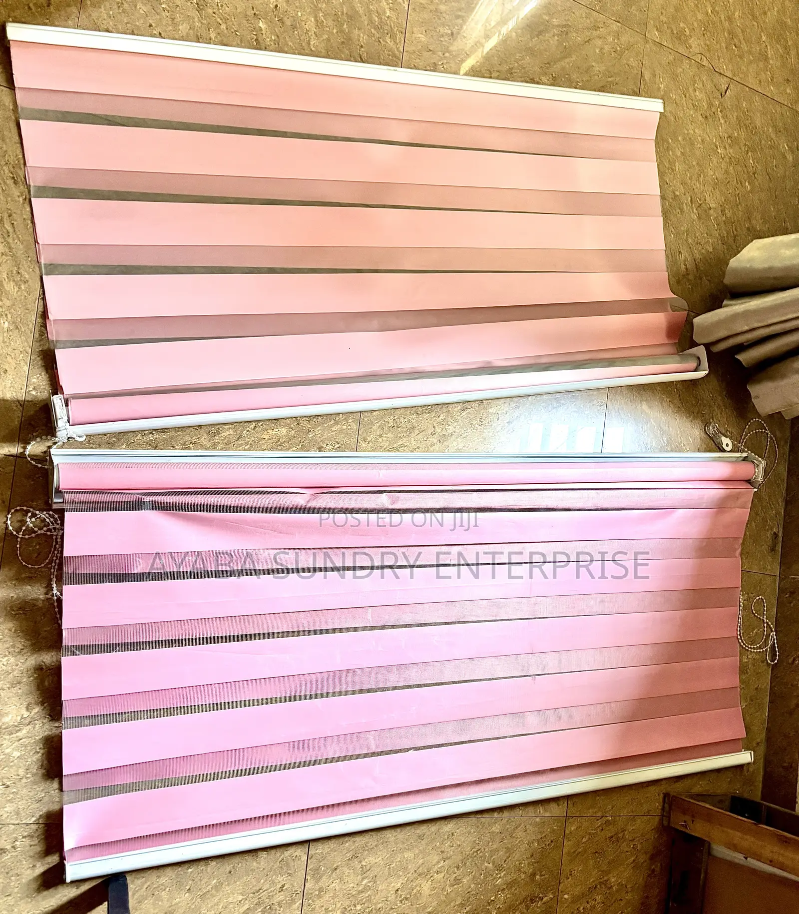 Pinkie Window Blinds