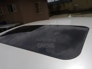 Lexus ES 2013 White
