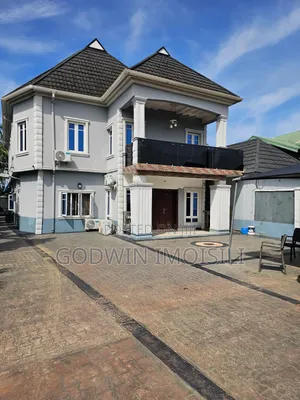 Furnished 9bdrm Duplex in Diamond Estate, Ipaja / Ipaja for sale