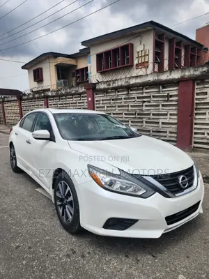 Nissan Altima 2.5 SV 2017.5 2017 White