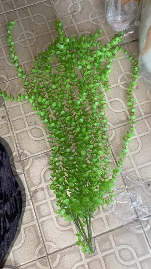 Drop-Down Flowers – Elegant Event Home Decoration