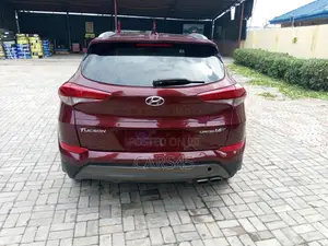 Hyundai Tucson 2016 Red