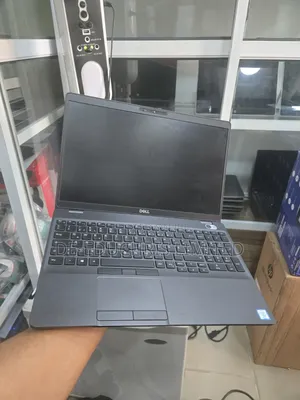 Laptop Dell Latitude 5501 8GB Intel Core i7 SSD 512GB