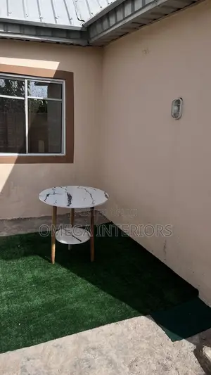 Round Table Top