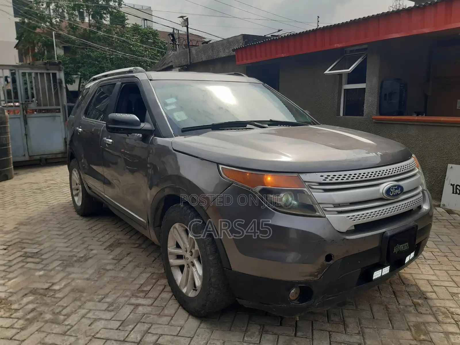 Ford Explorer 2012 Gray