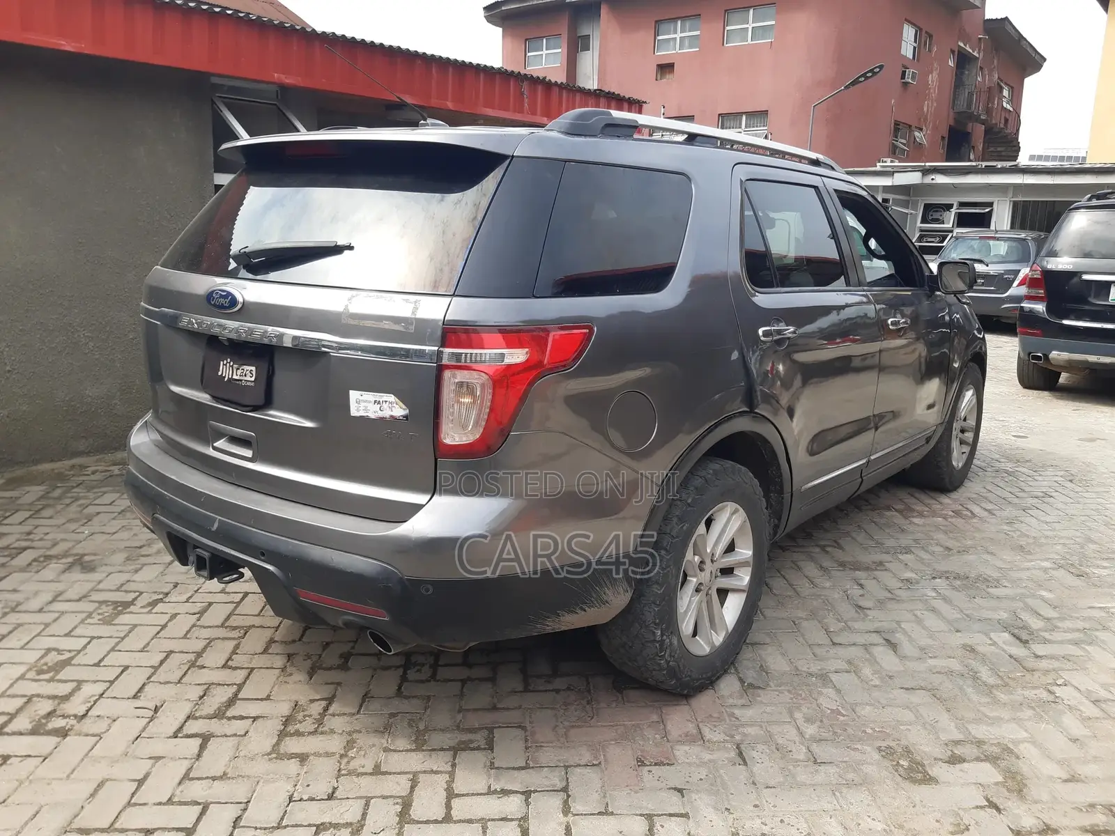 Ford Explorer 2012 Gray