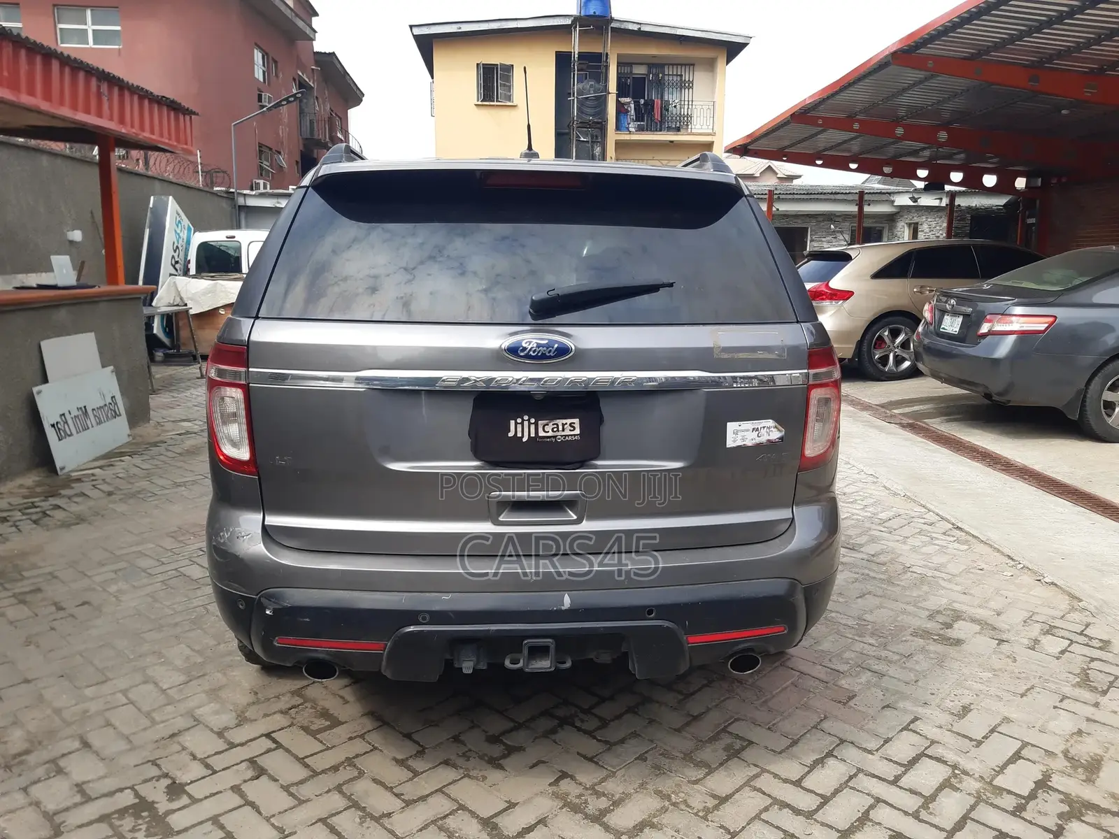 Ford Explorer 2012 Gray