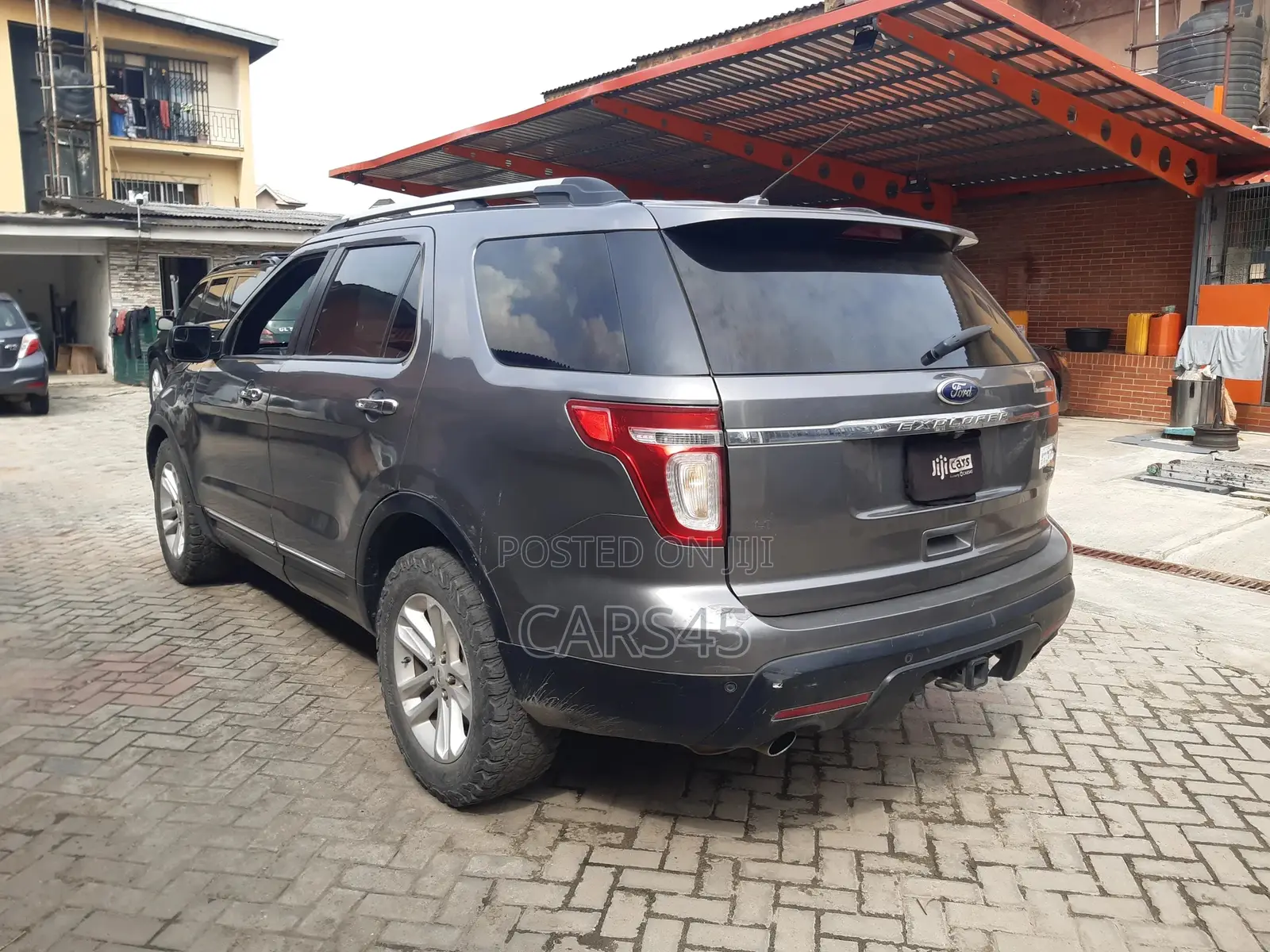 Ford Explorer 2012 Gray