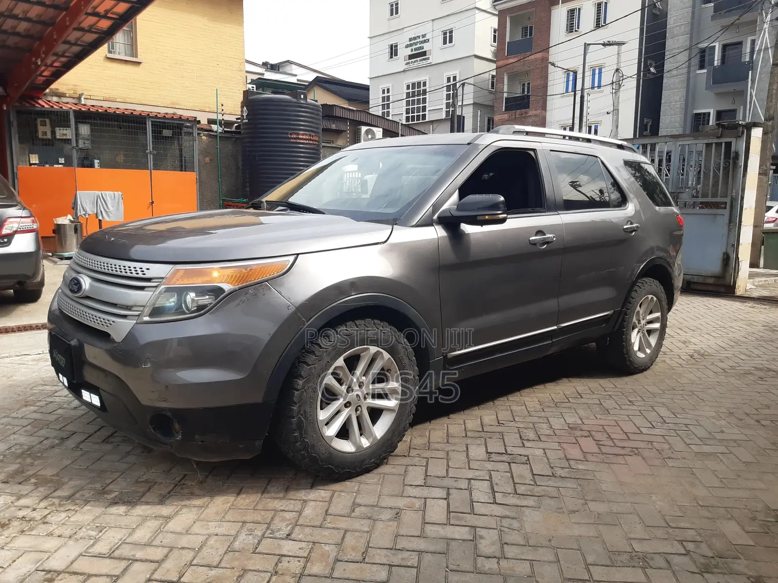 Ford Explorer 2012 Gray