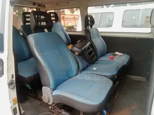Volkswagen Transporter 2000 White